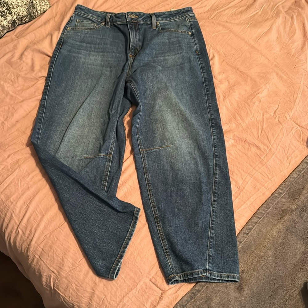 Chico’s Barrel Jeans size 1.5 ( 10)